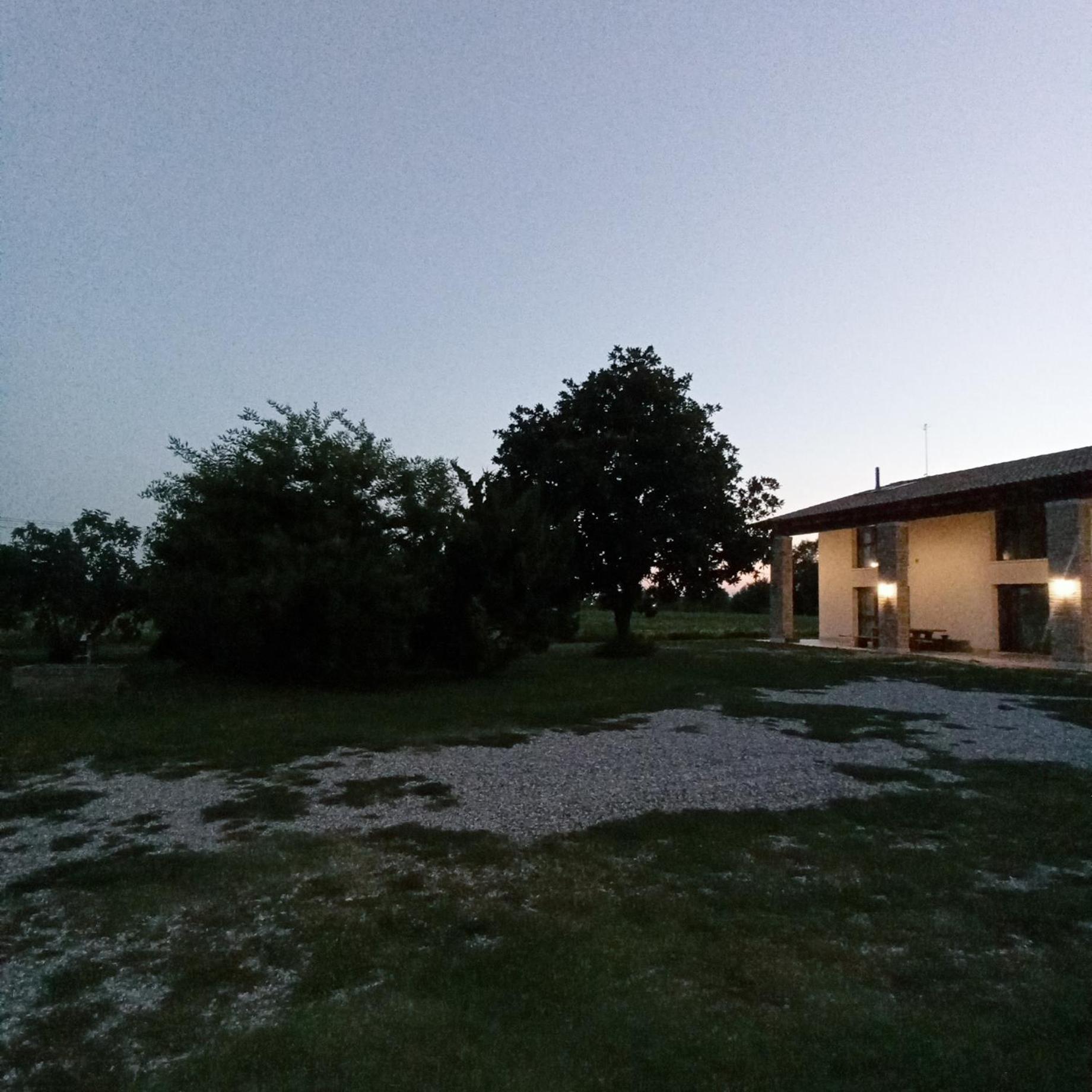 Agriturismo Trabucco カザーレ・スル・シーレ エクステリア 写真